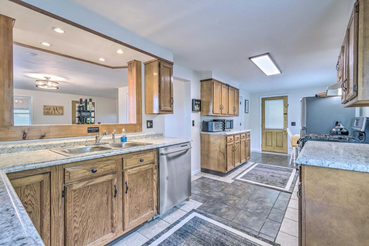 Watkins Glen Lakeview Cottage With Waterfall! Eksteriør bilde