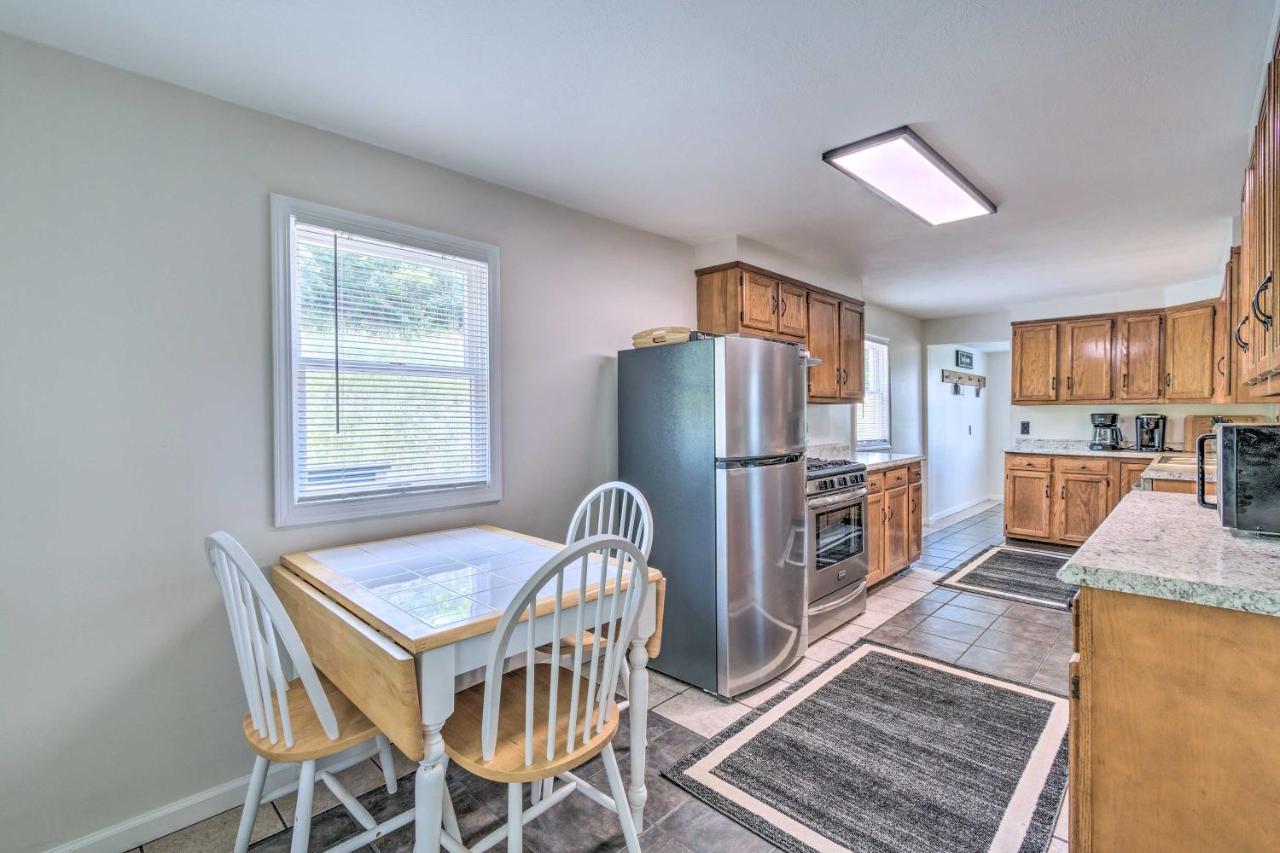 Watkins Glen Lakeview Cottage With Waterfall! Eksteriør bilde